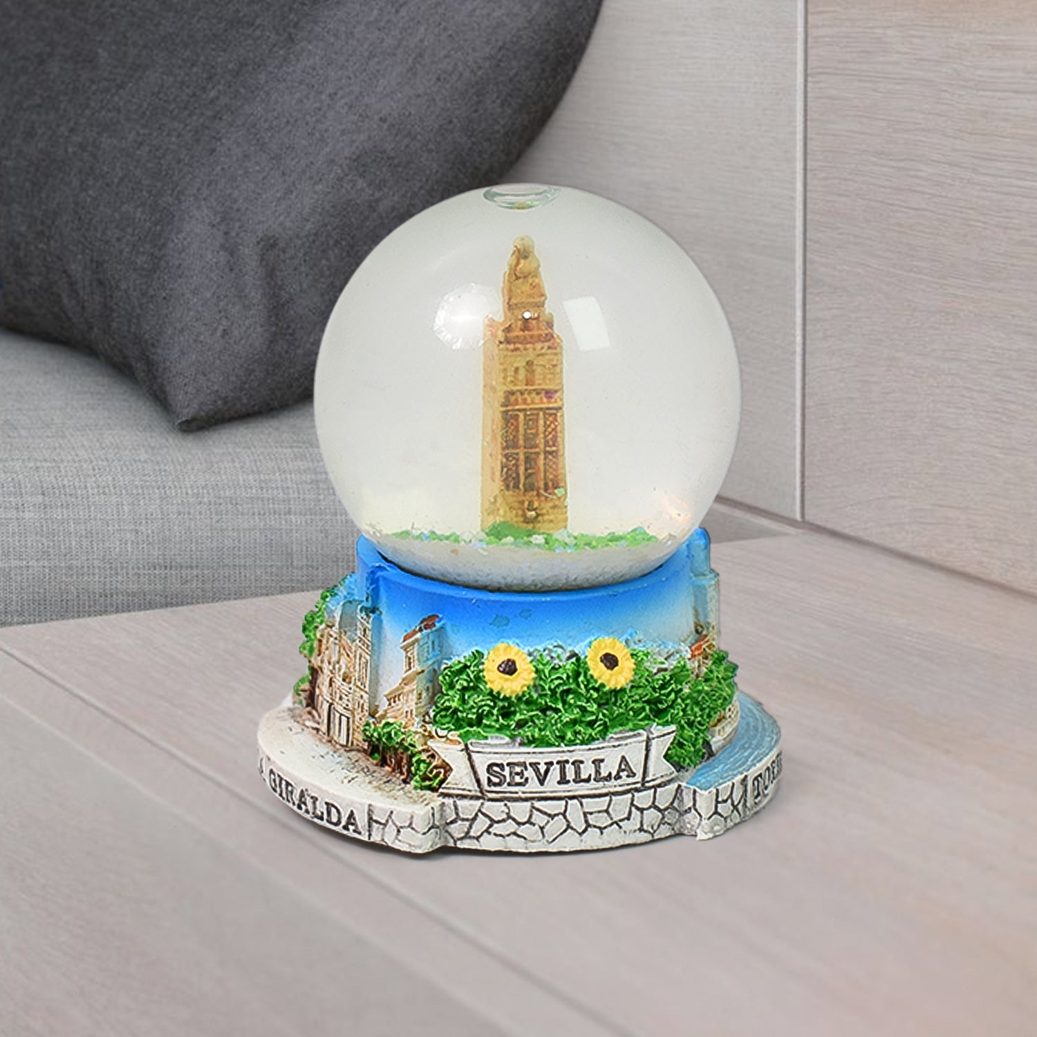 Snow Globes Souvenirs