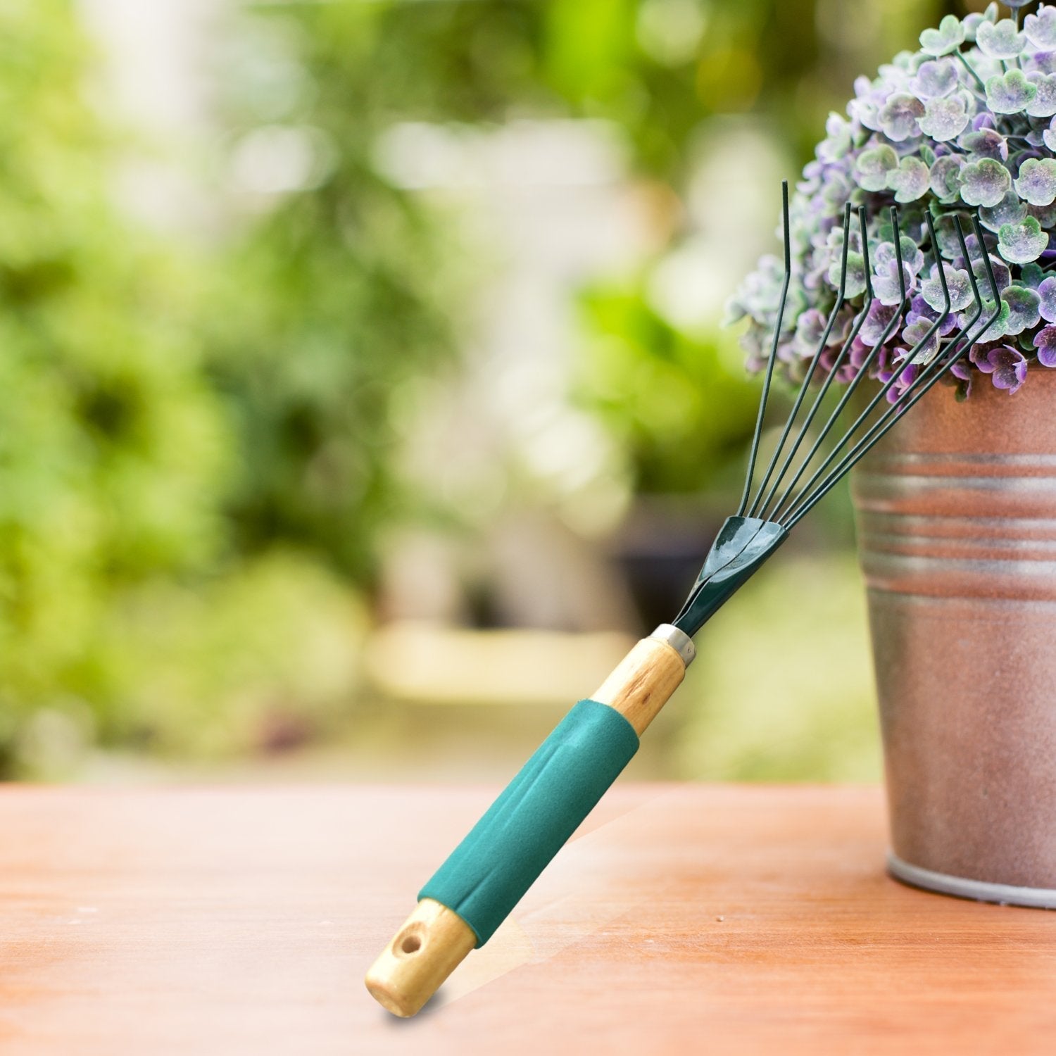 Stainless Steel Tooth Garden Leaf Rake