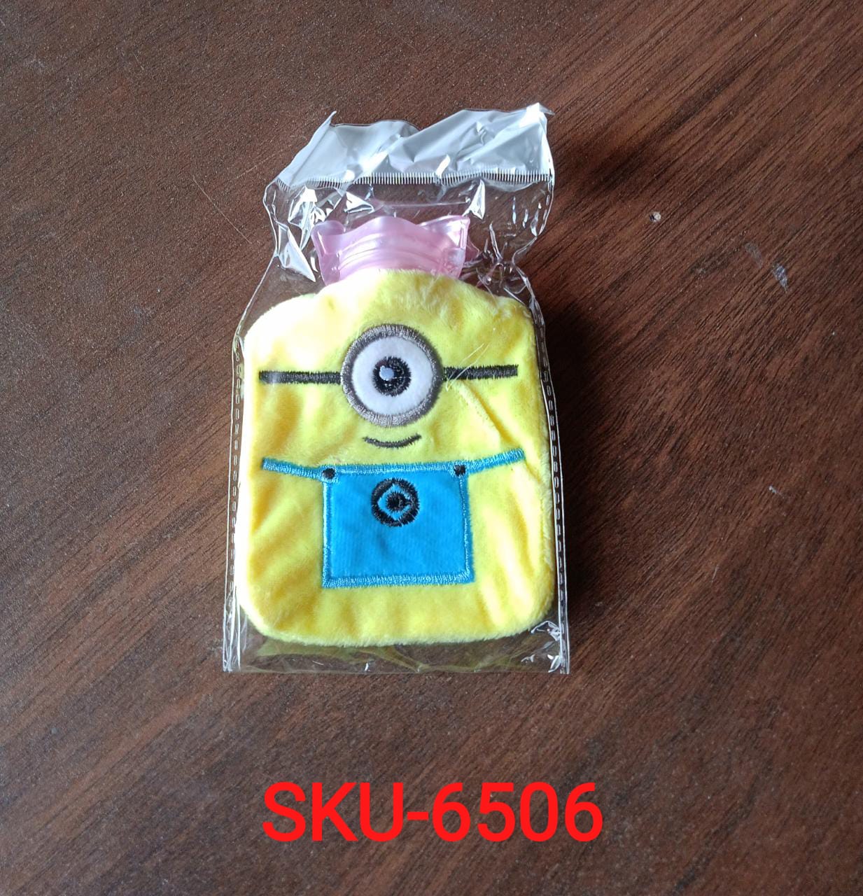 Minions small Hot Water Bag with Cover for Pain Relief, Neck, Shoulder Pain and Hand, Feet Warmer, Menstrual Cramps.