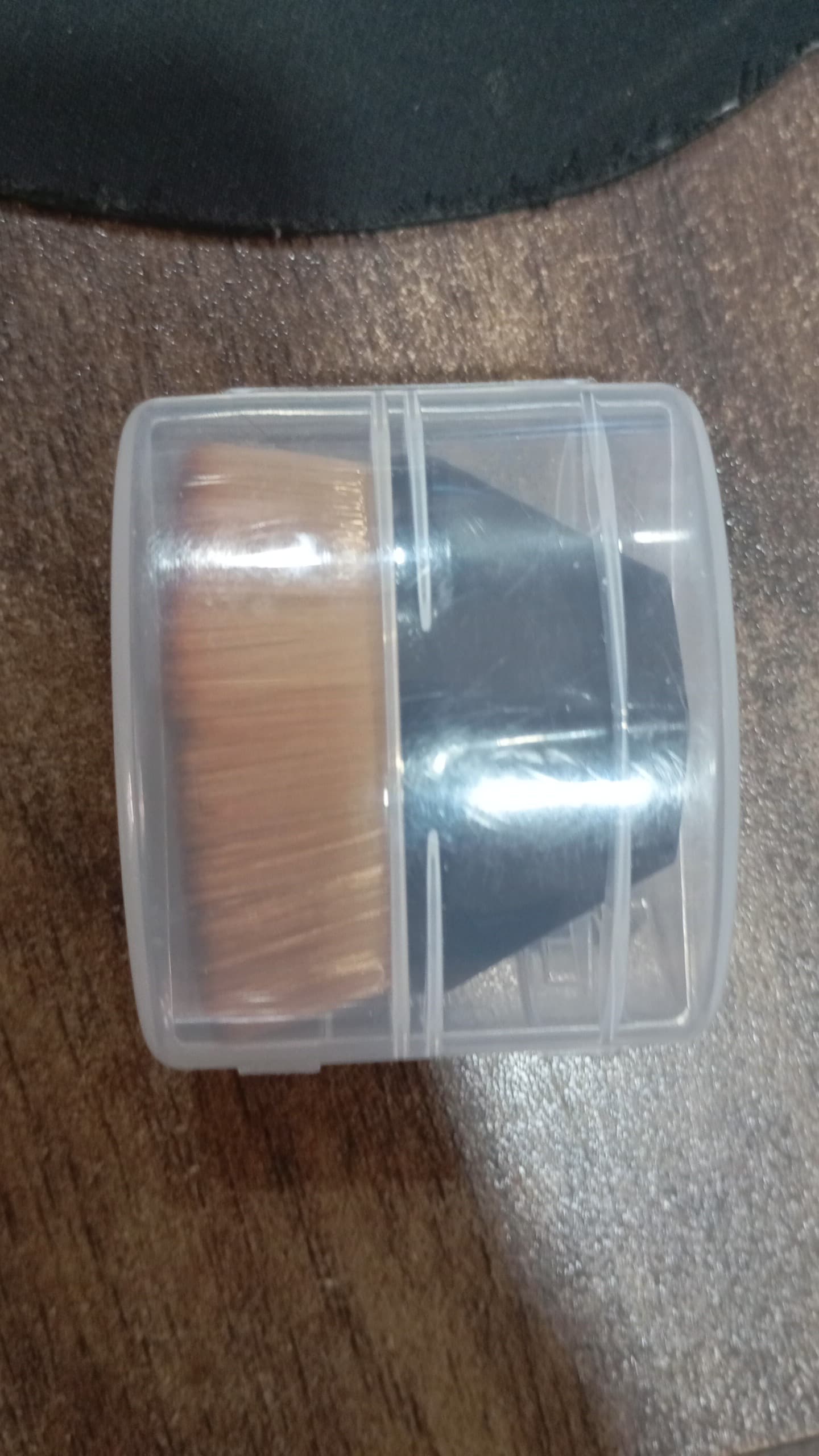 Perfect Foundation Makeup Brush with Portable Case (1 Pc)