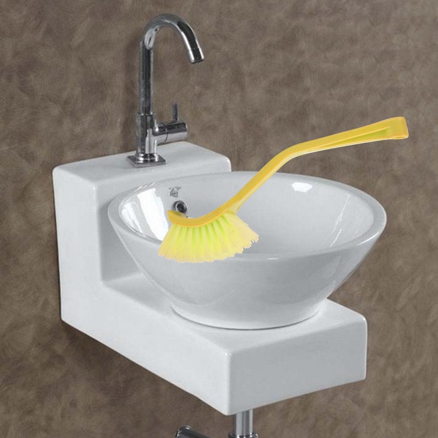 Plastic Wash Basin / Toilet Seat Cleaning Brush (Multicolour)