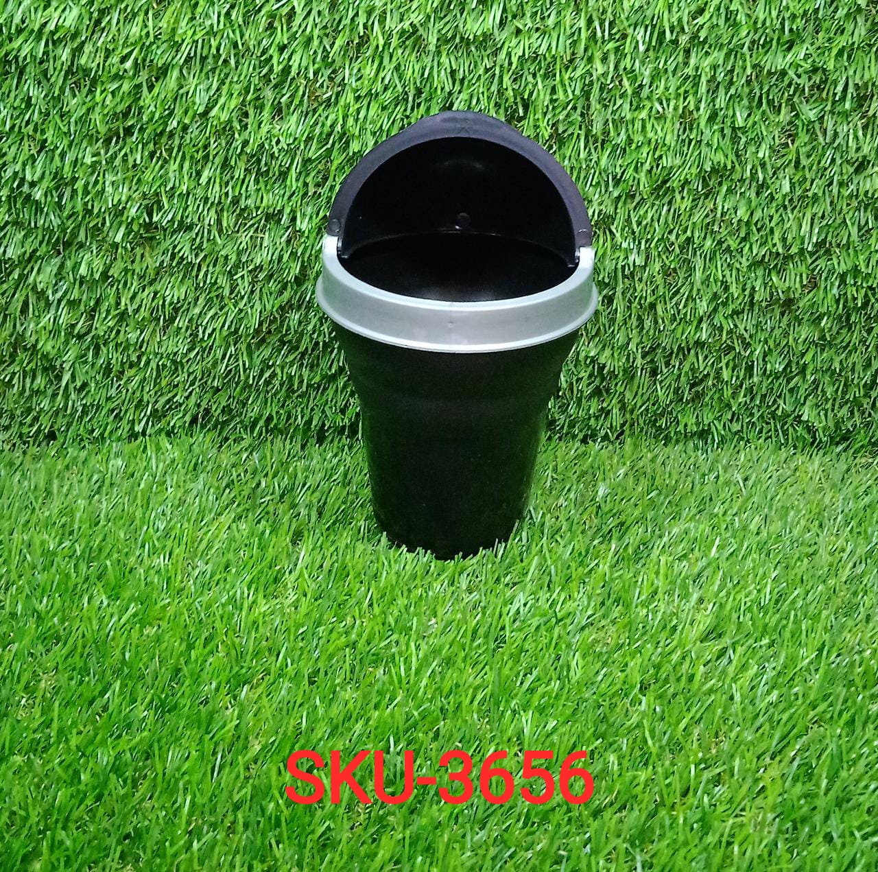 Plastic Car Mini Dustbin / Trash Bin Dust Case Best for Traveling (Multicolour)