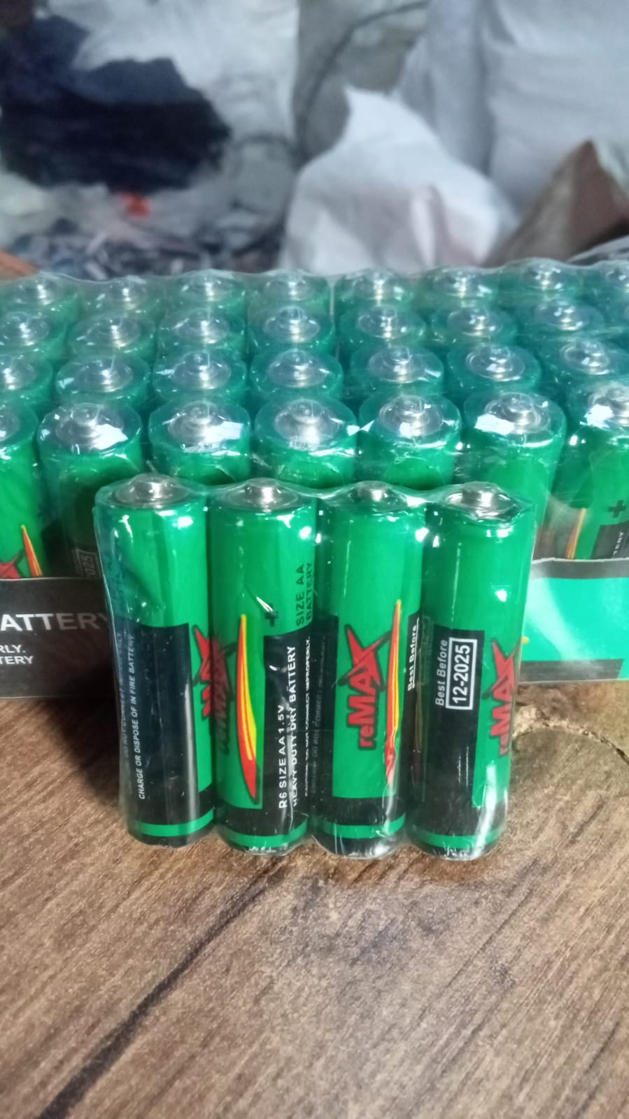 AA Performance Alkaline Non-Rechargeable Batteries (only Battery Included / Toy Not Included)