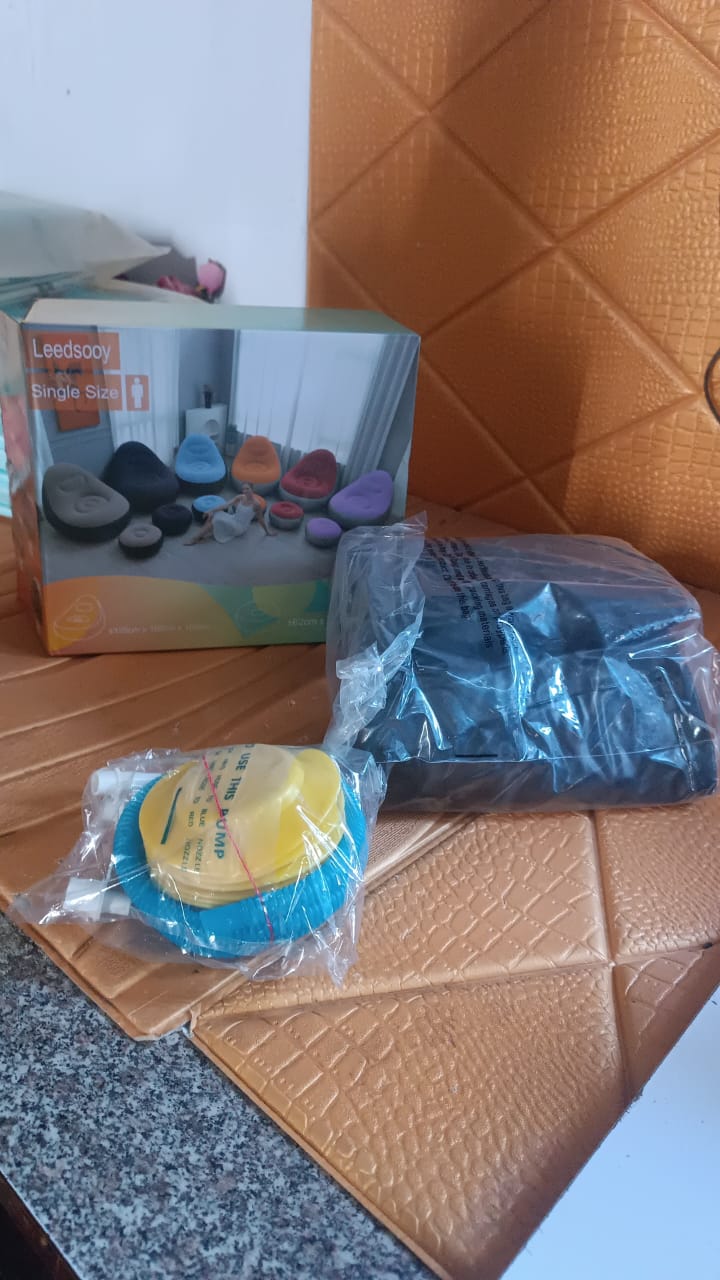 Portable Indoor/Outdoor Air Sofa, couch & Pump