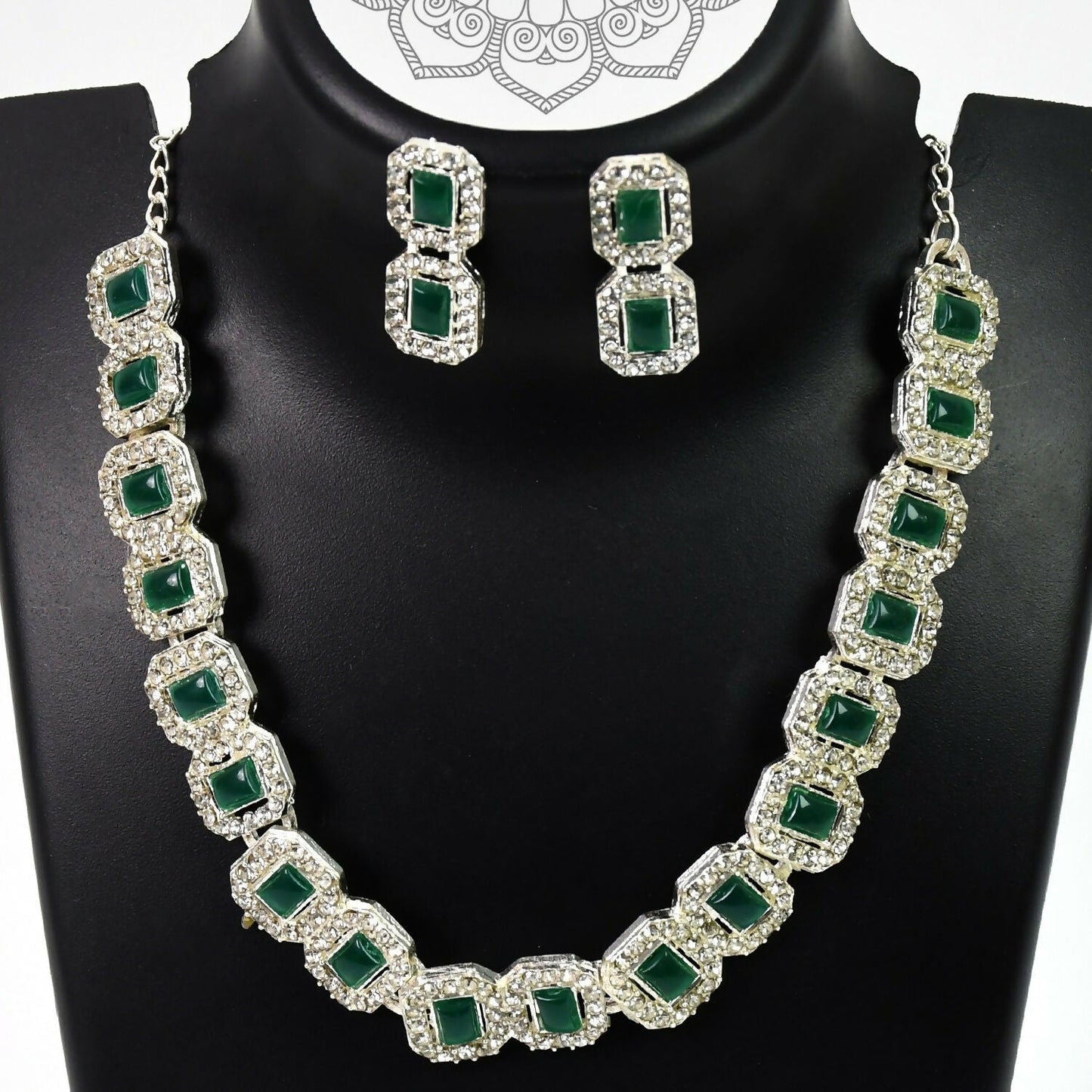 Celestial Elegance: White and Emerald Green Diamond Necklace